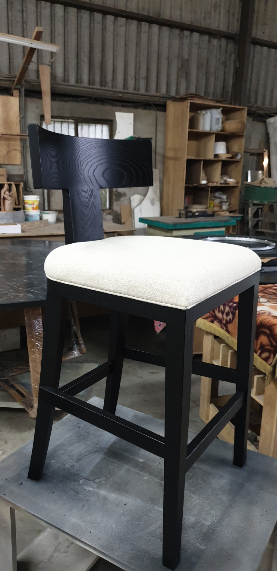 DC0039類RHCONTEMPORARY KLISMOS FABRIC BAR _ COUNTER STOOL單椅製作｜成品介紹歐悅居家設計舘